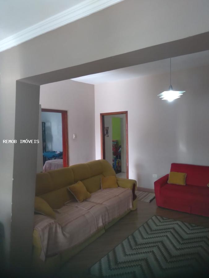 Casa à venda com 3 quartos, 163m² - Foto 2