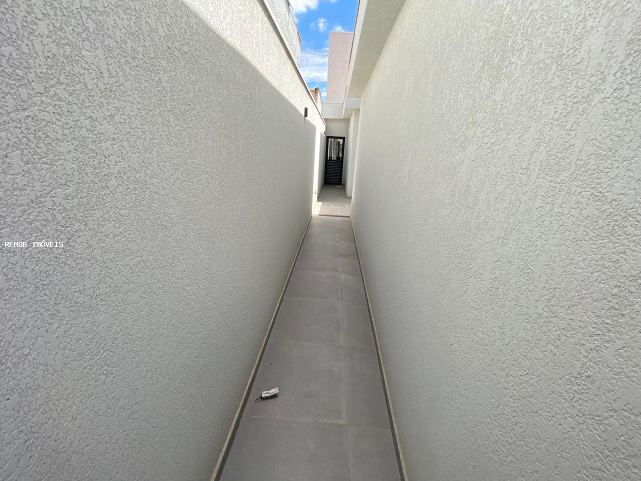 Casa à venda com 3 quartos, 125m² - Foto 4